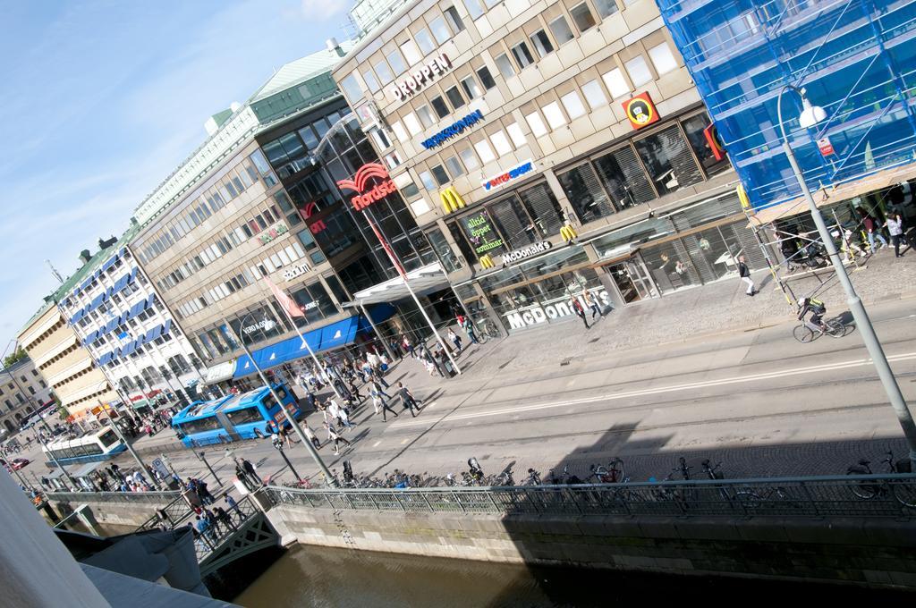 Hotel Pigalle Gothenburg Ngoại thất bức ảnh The main building of the shopping centre