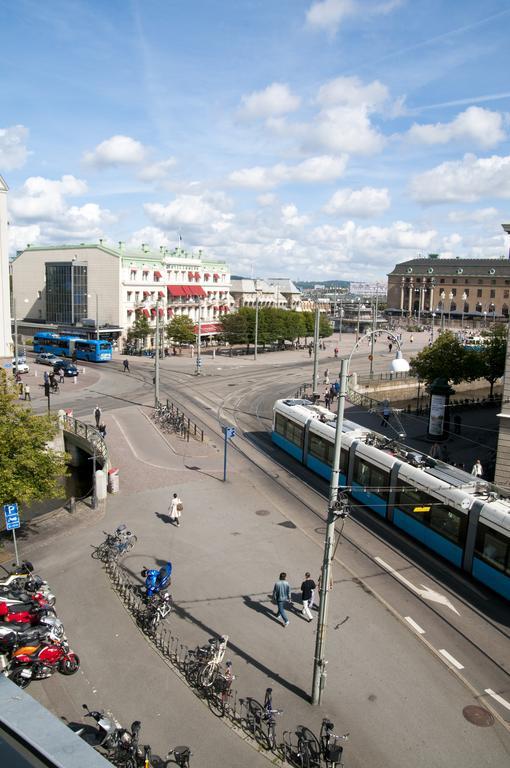 Hotel Pigalle Gothenburg Ngoại thất bức ảnh The tram at Gothenburg bus station